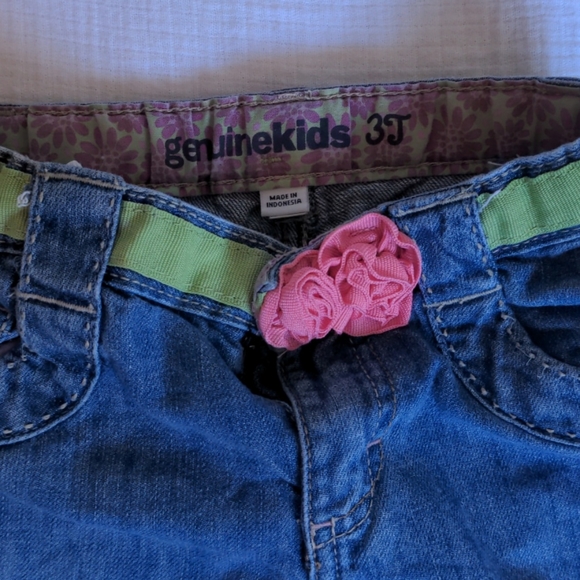 Oshkosh Flower Belted Jeans - Picture 2 of 5